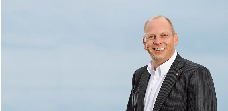 Asbest in Bitumen: Stefan Klusmann, geschäftsführender Vorstand der Dachdecker-Einkauf Ost eG