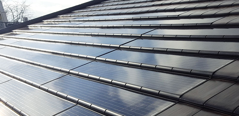 Solarziegel von Nelskamp: Perfekt in die Dachoptik integriert.