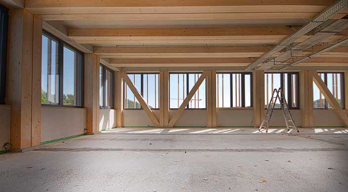 Bild von Innenansicht des Holzbau-Gebäudes