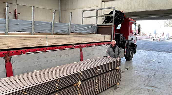 Holzpreis 2022: Bild von Holzlager der DEG Dach-Fassade-Holz eG in Münster