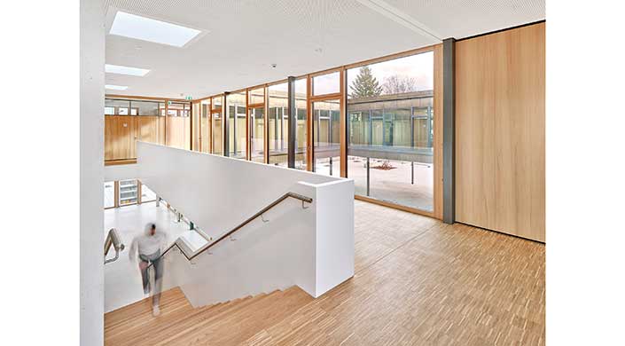 Bild von Innenansicht des Rathauses Hainburg, Träger der Auszeichnung Deutscher Holzbaupreis 2023 