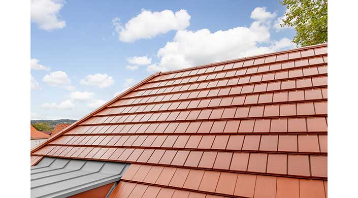 Bild von Hausdach mit Dachziegeln