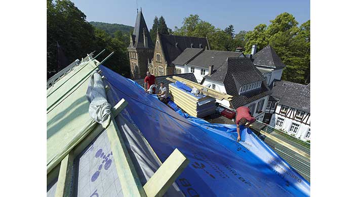 BIld von energetischer Dachsanierung durch Jacobi Dächer & Gerüste 