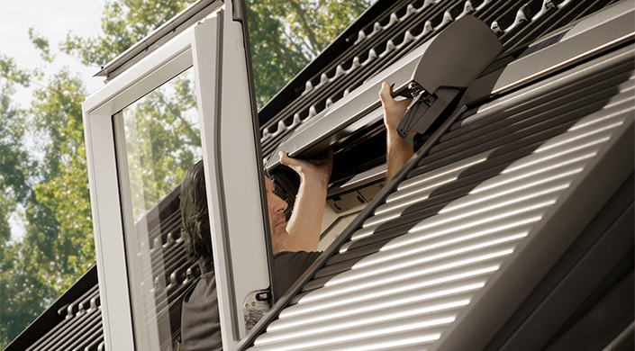 Bild von Einbau von Velux Solarrollladen